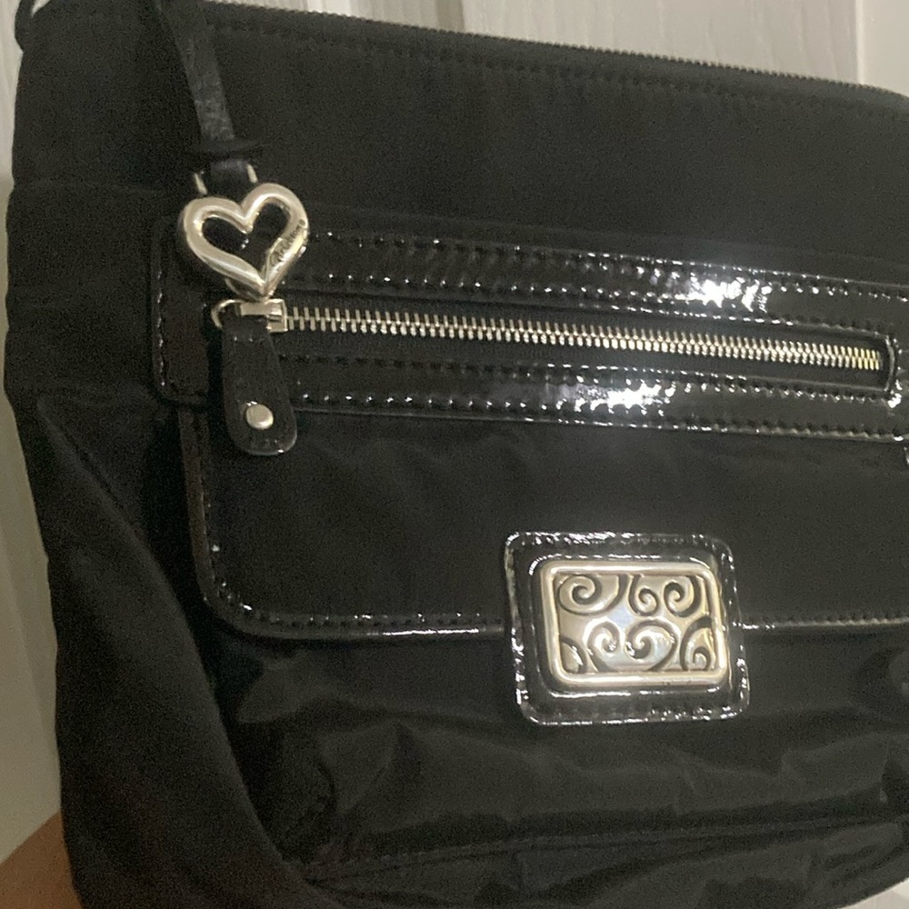 BRIGHTON Black CROSSBODY/SHOULDER BAG NYLON & PATENT LEATHER EUC